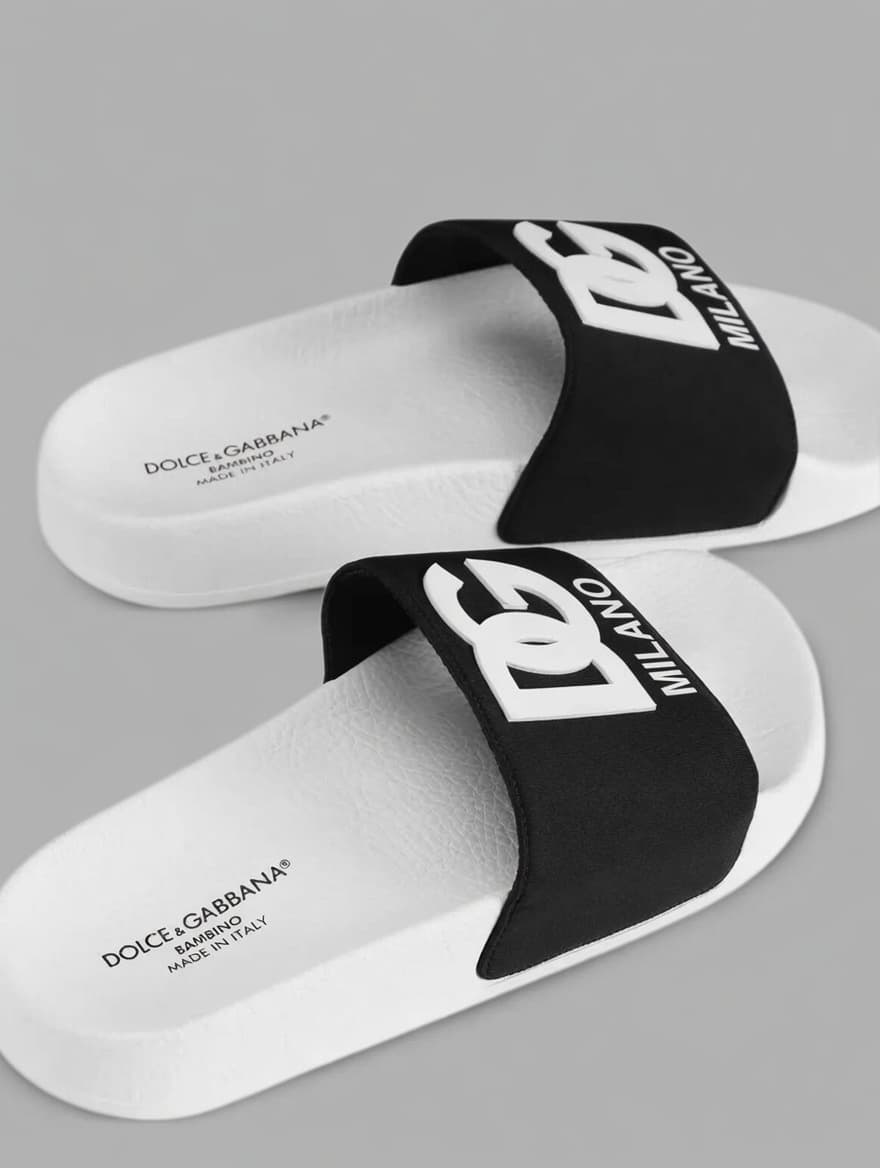 Dolce & Gabbana Kids Dziecięce klapki z logo DG Milano - 3