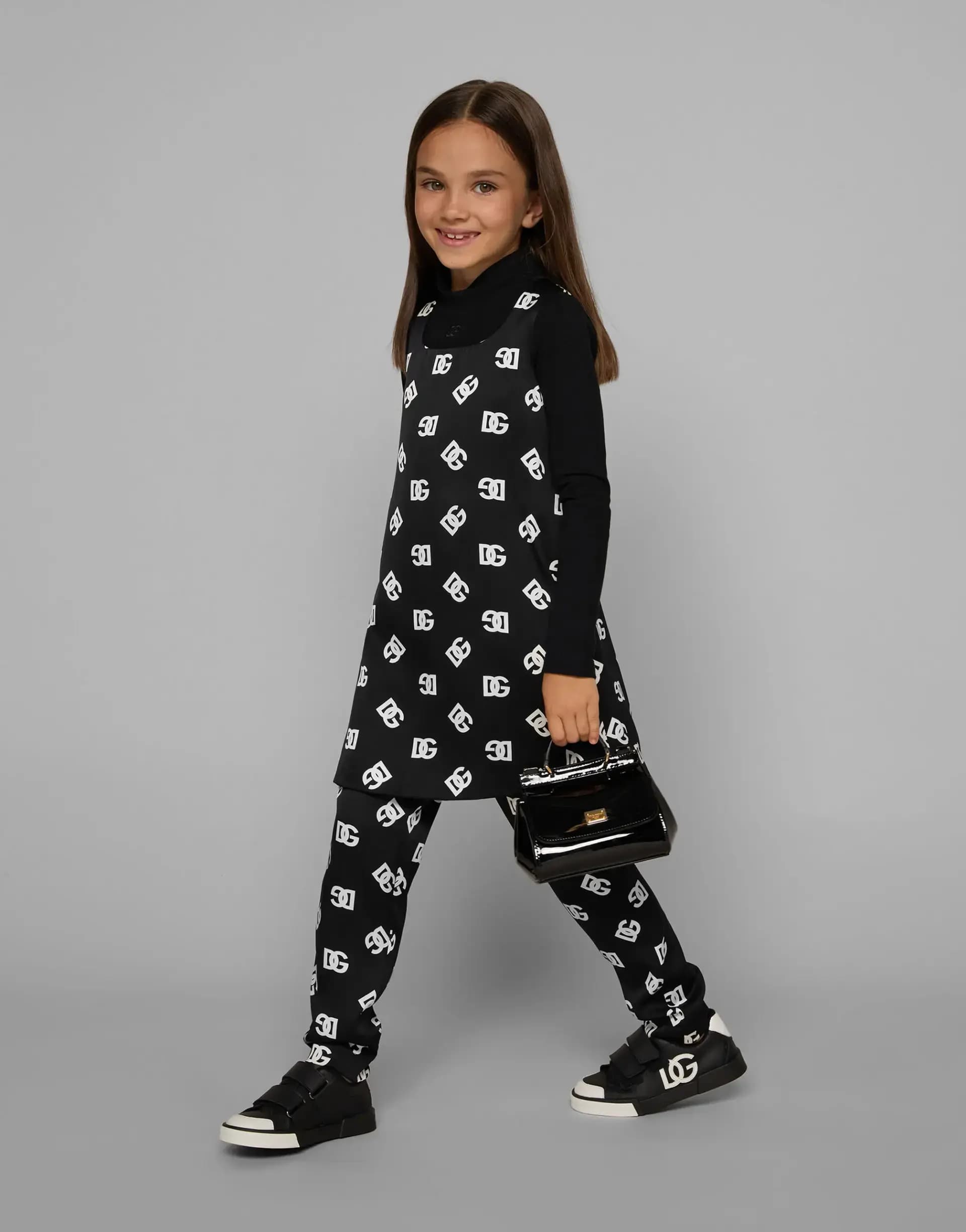 Dolce & Gabbana Kids dziecięca minitorebka Sicily z lakierowanej skóry w kolorze czarnym - 7