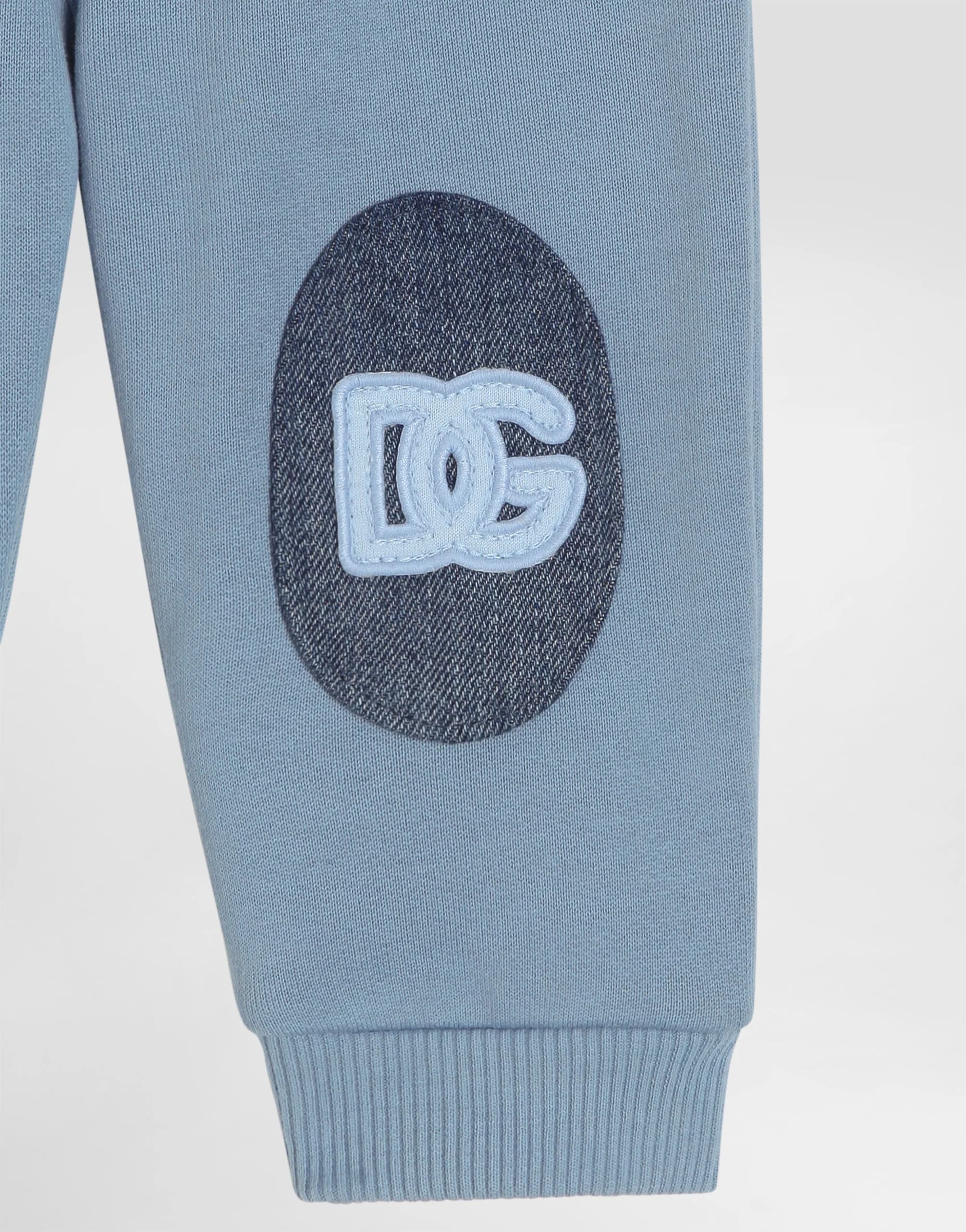 Spodnie dresowe Dolce & Gabbana Kids w panterkę z denimowymi naszywkami - 4