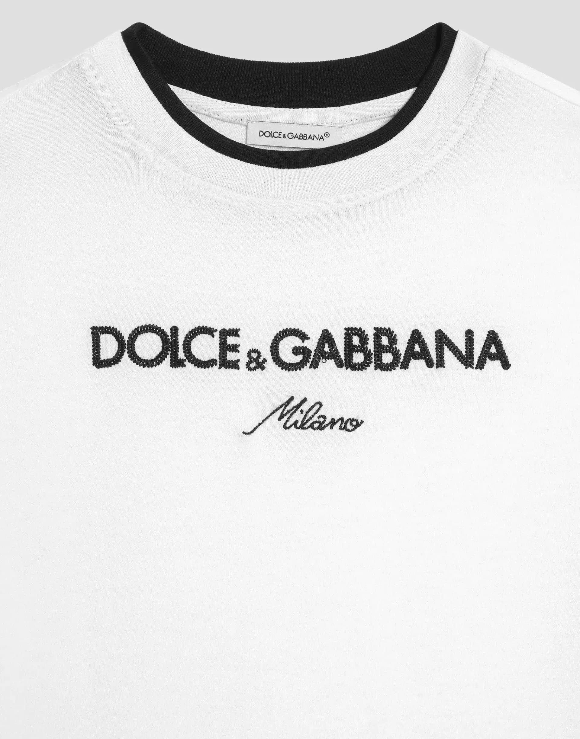 T-shirt with a double collar and embroidery - 3