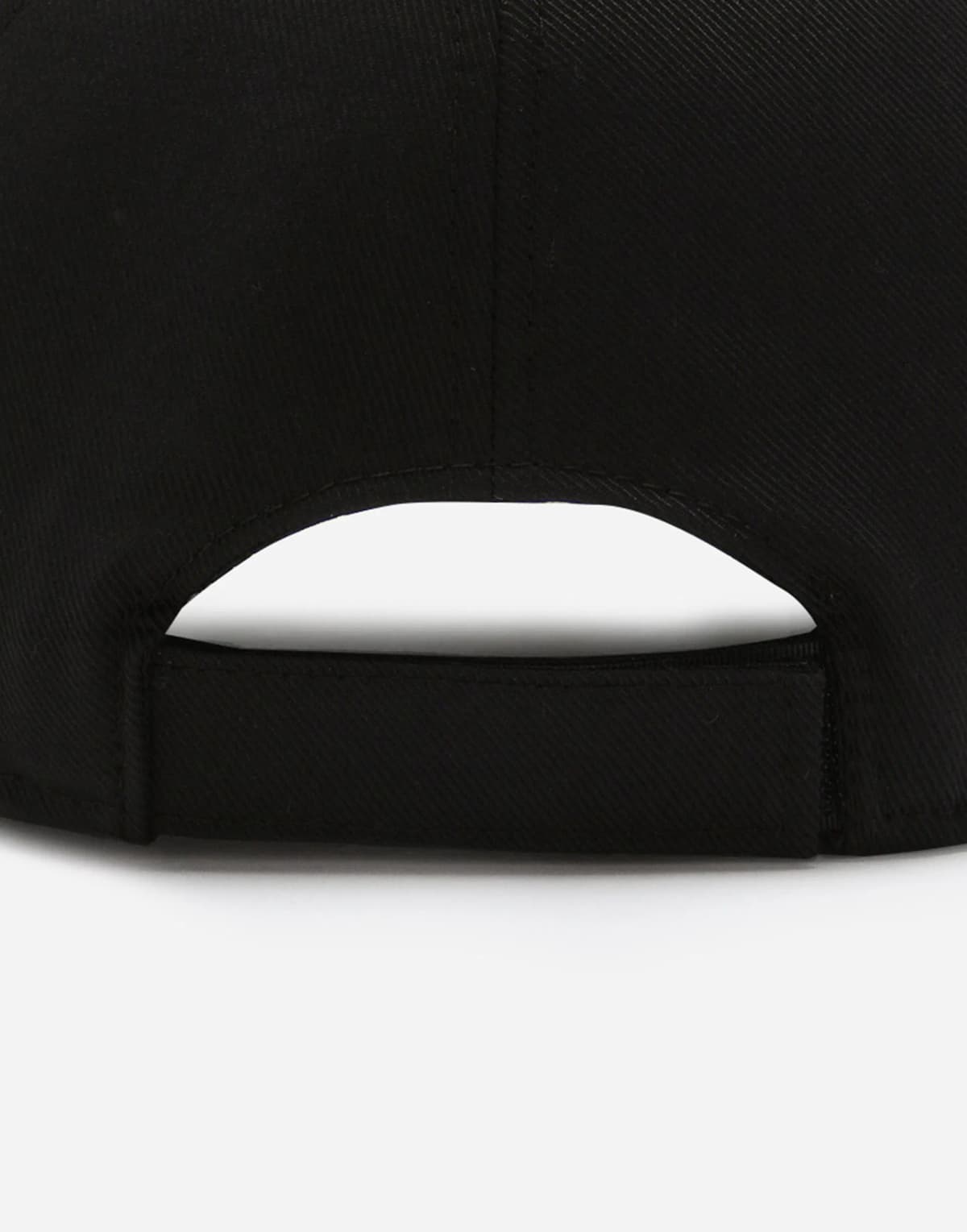 Baseball cap with DG logo path - 3