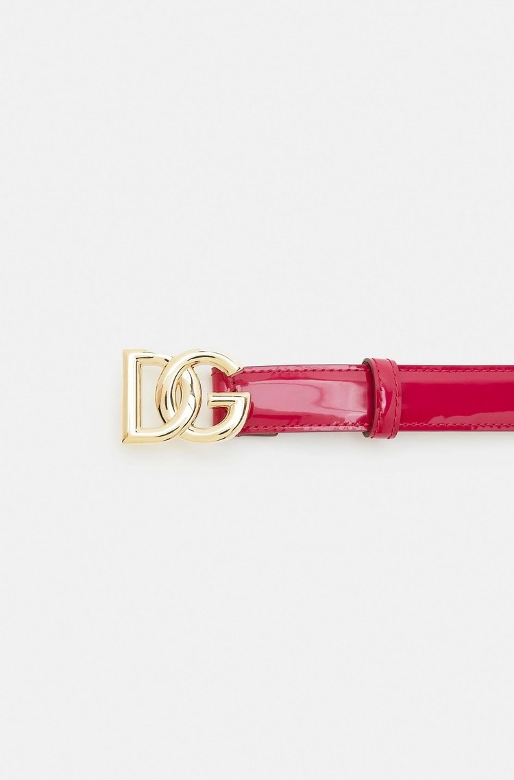 Dolce & Gabbana Kids dziecięcy pasek z lakierowanej skóry cielęcej ze złotą klamrą z logo DG
