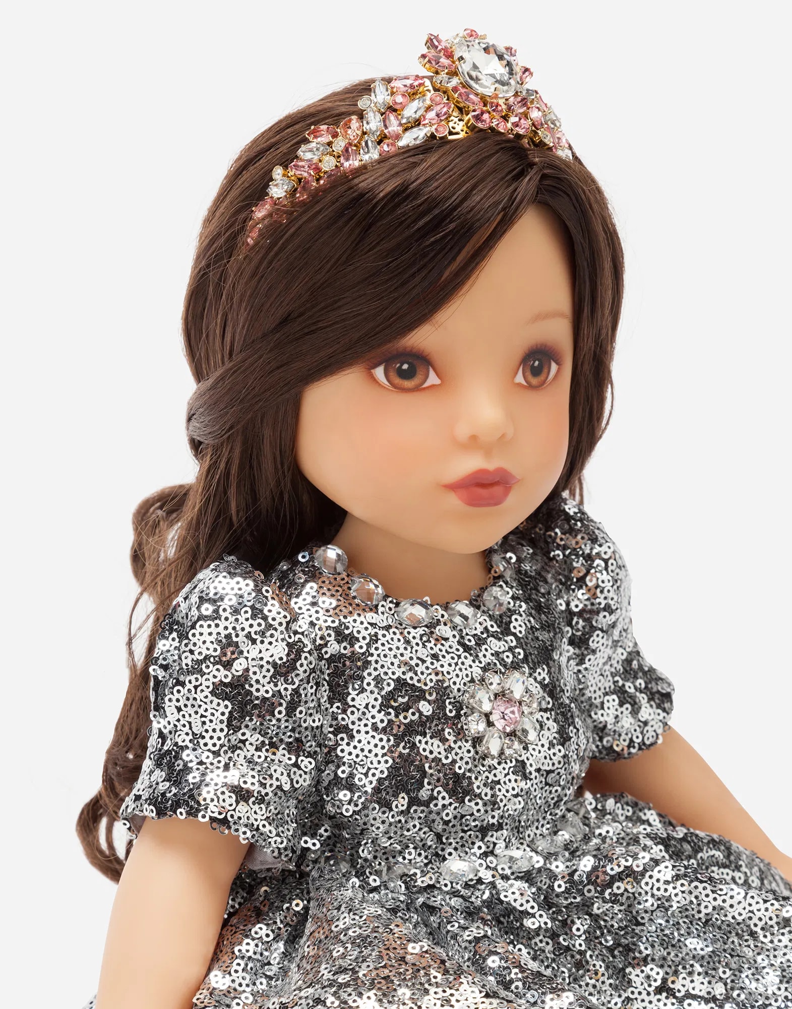 Lalka Dolce&Gabbana Kids z sukienką w cekiny 